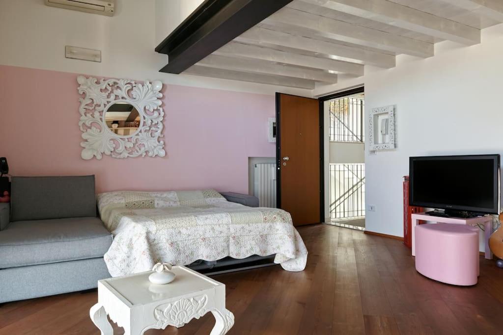 Your Little Loft Apartment Villafranca di Verona Exterior photo